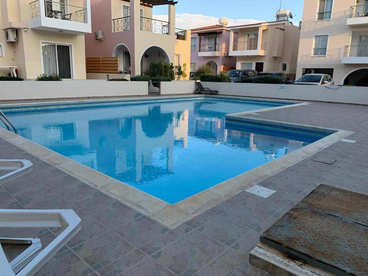 Limnos Gardens Apartment *